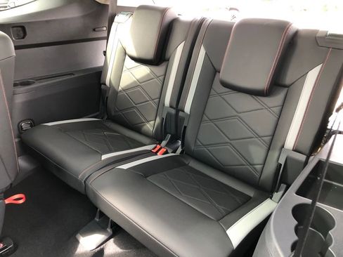 New 2026 Volkswagen Atlas Peak Edition AWD/4WD image 36