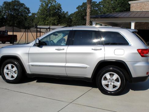 Used 2011 Jeep Grand Cherokee Laredo image 18