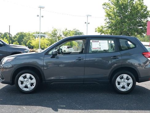 Used 2023 Subaru Forester AWD/4WD image 9
