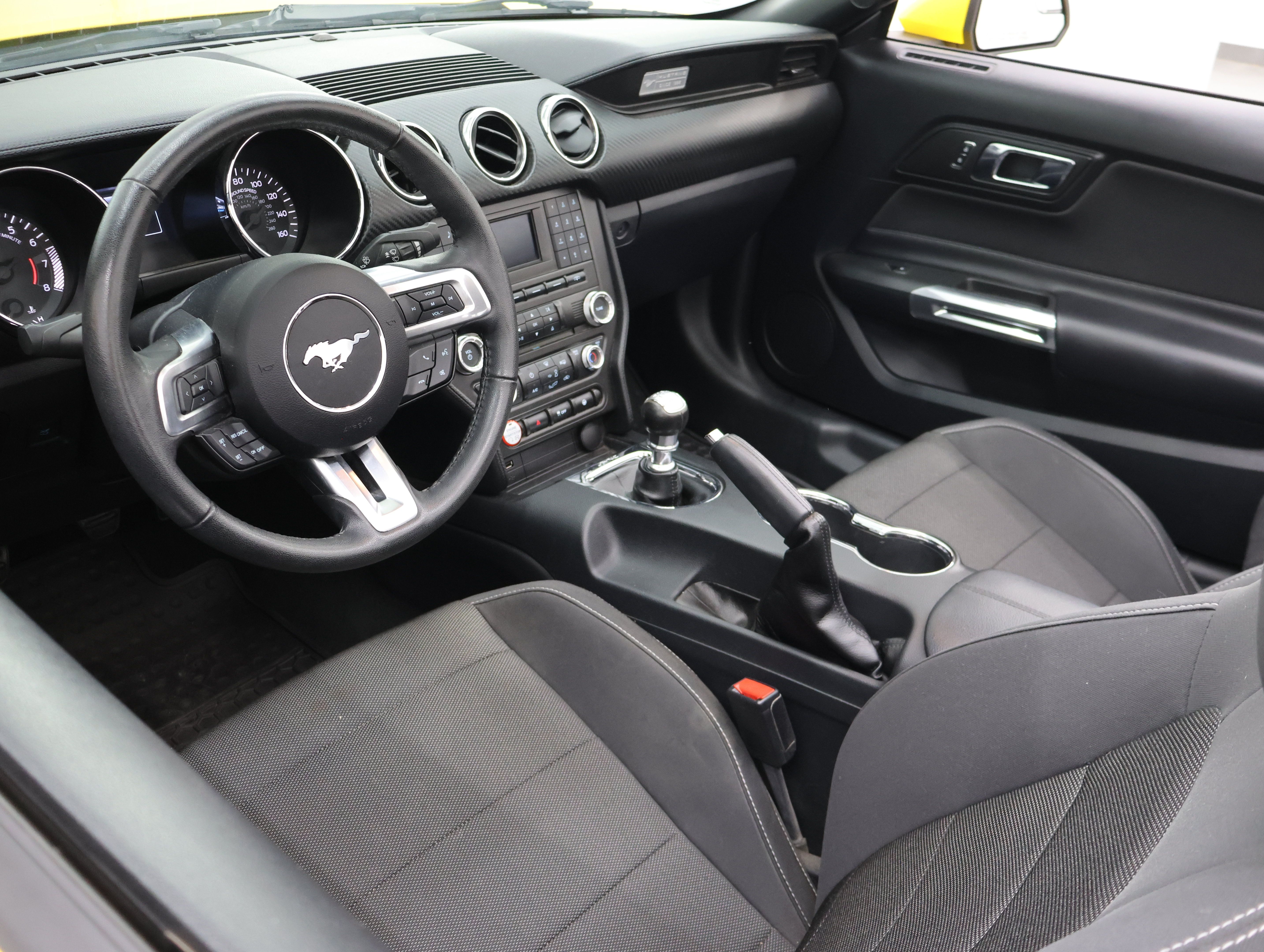 Used 2016 Ford Mustang Convertible w/ Equipment Group 051A RWD image 49