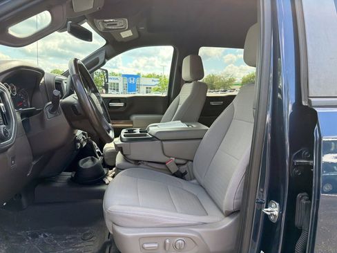 Used 2021 Chevrolet Silverado 1500 LT w/ Convenience Package II AWD/4WD image 8