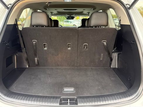 Used 2025 Kia Telluride S AWD/4WD image 19