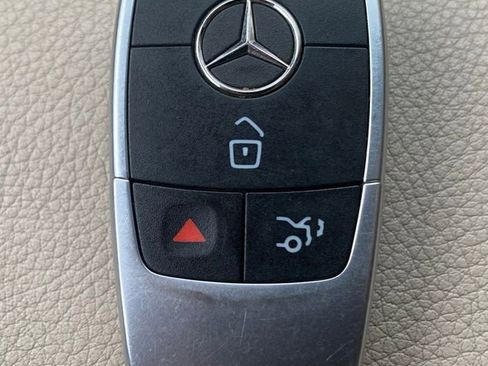 Used 2019 Mercedes-Benz C 300 4MATIC Cabriolet image 37