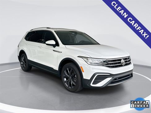 Certified 2022 Volkswagen Tiguan SE image 49