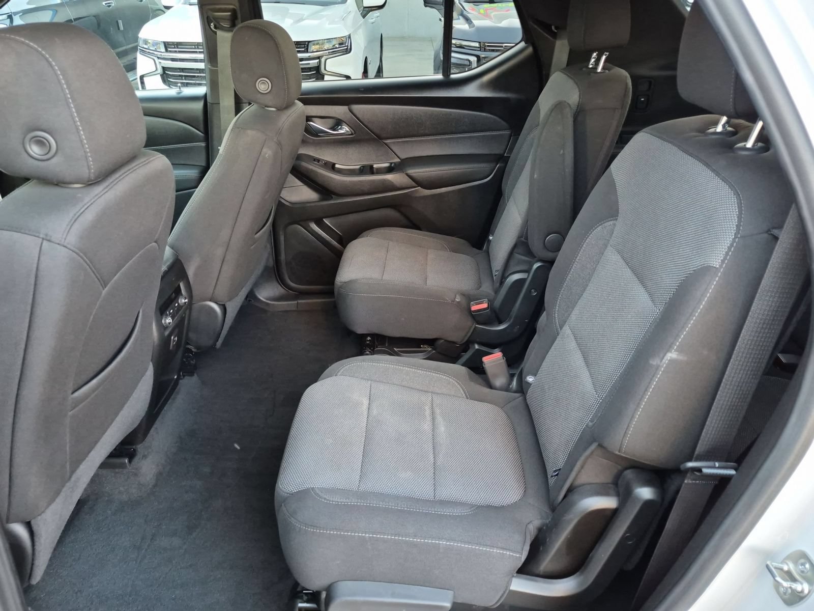 Used 2023 Chevrolet Traverse LT w/ LPO, Roadside Safety Package FWD image 24
