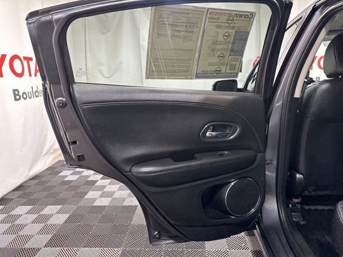 Used 2017 Honda HR-V EX-L image 16