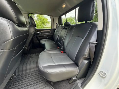 Used 2018 RAM 2500 Laramie w/ Sport Appearance Group AWD/4WD image 19