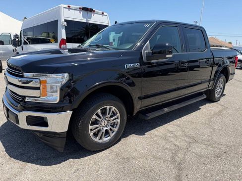 Used 2018 Ford F150 Lariat w/ Equipment Group 501A Mid RWD image 12
