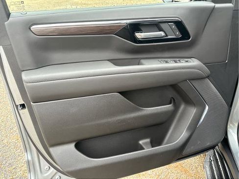 New 2026 Chevrolet Tahoe LS image 20