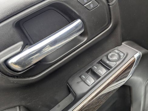 Used 2022 GMC Sierra 1500 Elevation w/ Preferred Package image 10