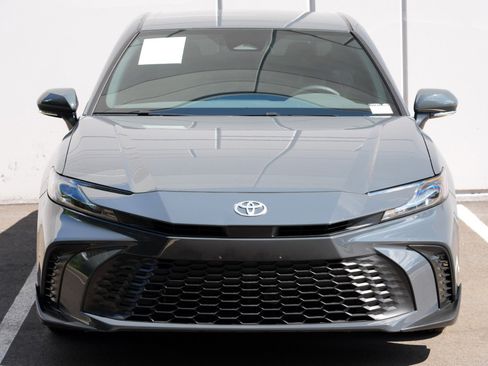 Used 2025 Toyota Camry SE FWD image 42