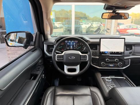 Used 2022 Ford Expedition Max XLT AWD/4WD image 36