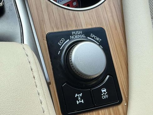 Used 2019 Lexus RX 350L w/ Premium Package image 24