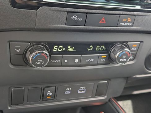 Certified 2023 Nissan Frontier PRO-4X w/ Technology Package AWD/4WD image 15