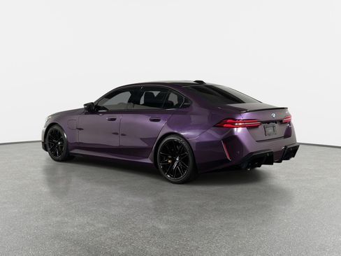 Used 2026 BMW M5 w/ Carbon Package AWD/4WD image 5
