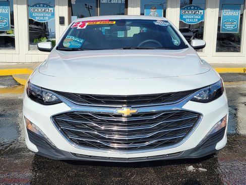 Used 2024 Chevrolet Malibu LT image 2
