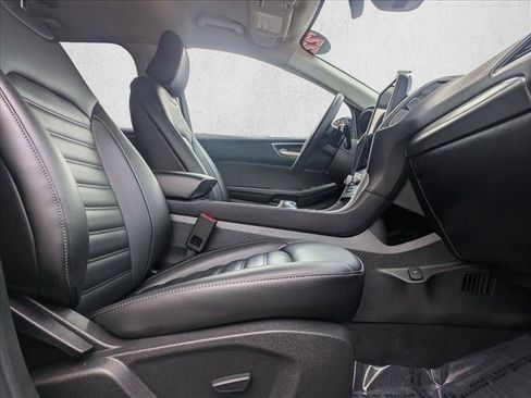 Used 2022 Ford Edge SEL w/ Convenience Package image 28