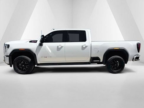Used 2025 GMC Sierra 2500 AT4 w/ AT4 Premium Plus Package AWD/4WD image 4