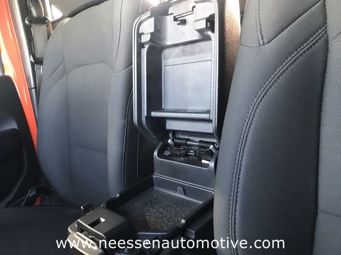 Used 2020 Jeep Wrangler Unlimited Sport S image 23