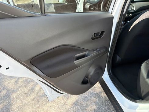 Certified 2025 Nissan Kicks Play S image 17
