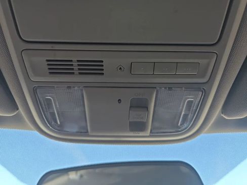 Used 2016 Honda Odyssey SE image 38