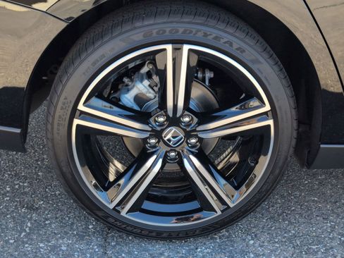 Used 2025 Honda Accord Sport image 12