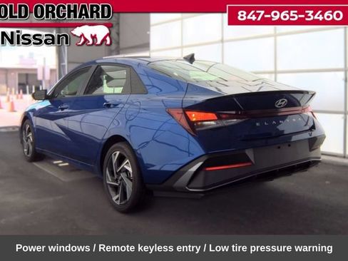 Used 2025 Hyundai Elantra Sport FWD image 4