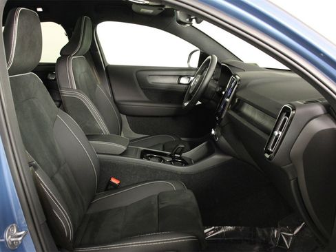 Certified 2023 Volvo C40 P8 Recharge Plus image 27