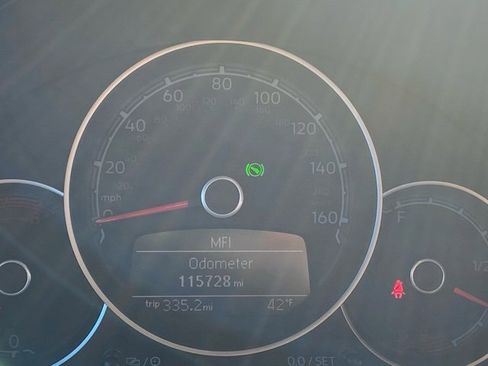 Used 2018 Volkswagen Beetle 2.0T S image 12