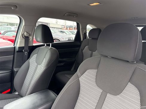 Used 2022 Kia Sorento LX image 28