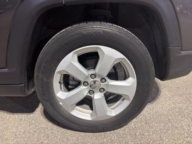 Used 2021 Jeep Compass Latitude w/ Sun and Sound Group FWD image 7