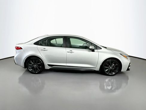 Certified 2026 Toyota Corolla SE FWD image 4