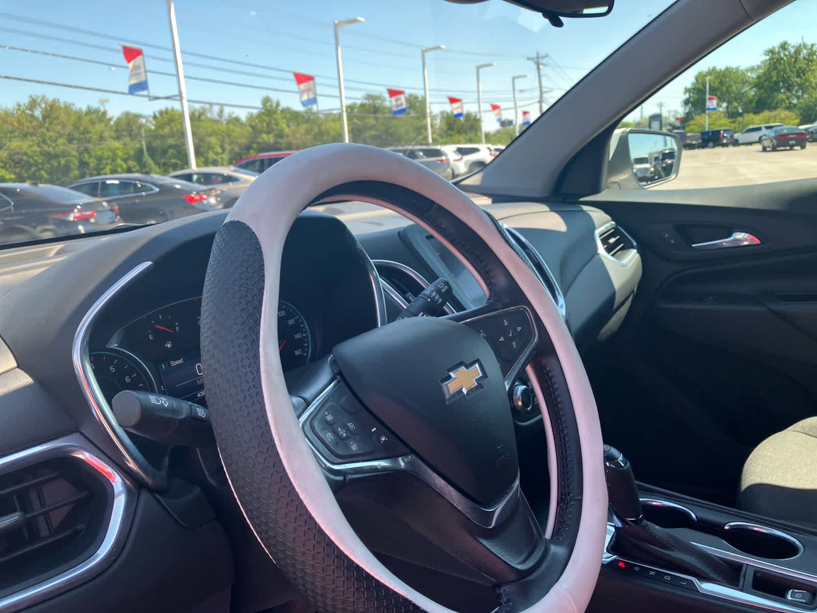 Used 2021 Chevrolet Equinox LT FWD image 6
