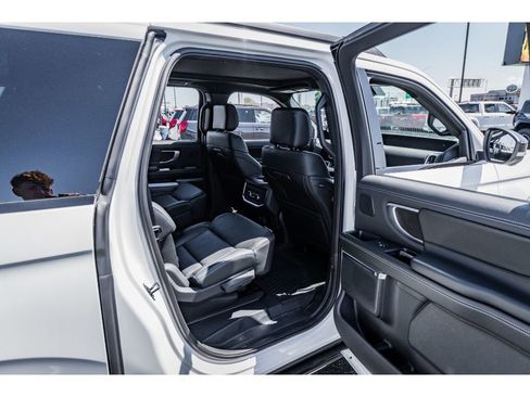 New 2025 Ford Expedition Max Platinum w/ Stealth Performance Package AWD/4WD image 24