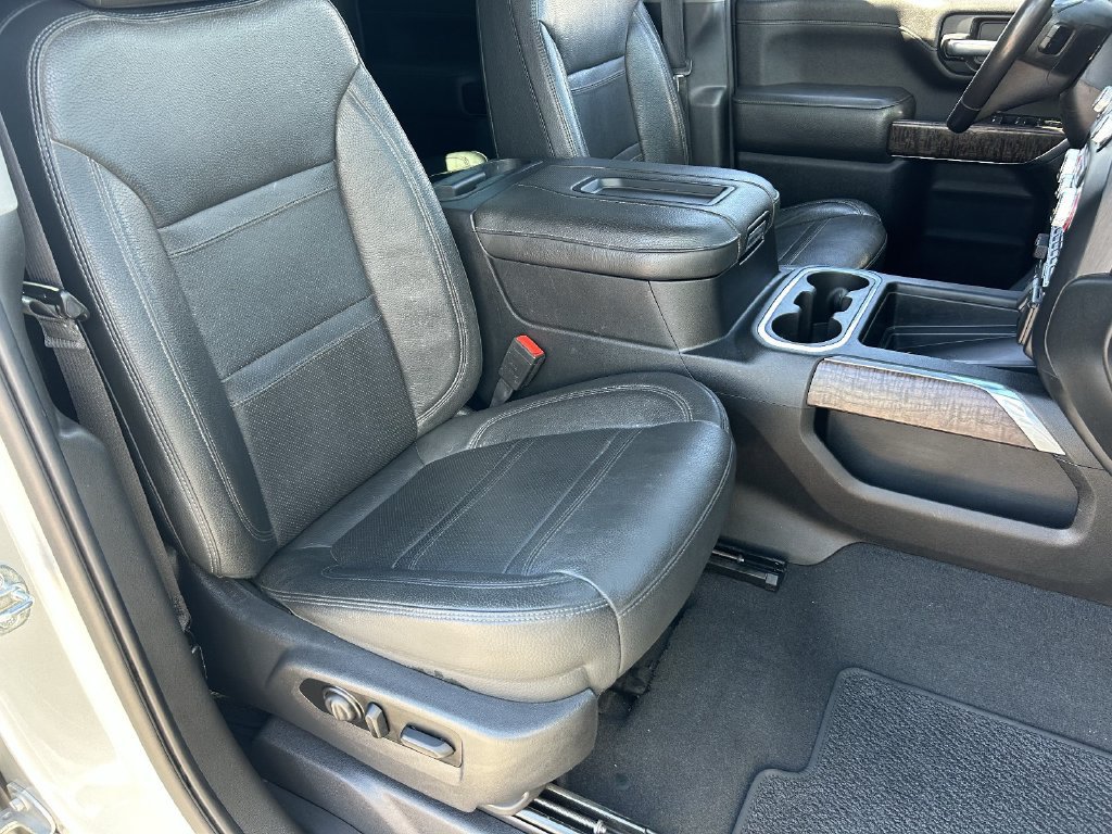 Used 2021 GMC Sierra 3500 Denali w/ Technology Package AWD/4WD image 10