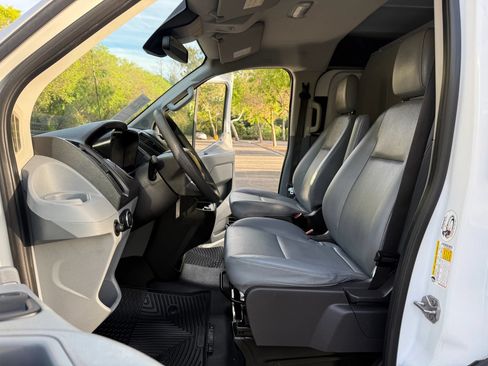 Used 2019 Ford Transit 250 130 Low Roof RWD image 12