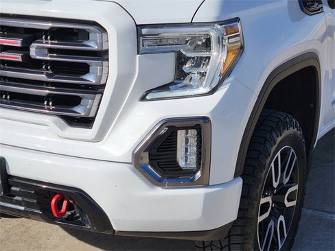 Used 2021 GMC Sierra 1500 AT4 image 9