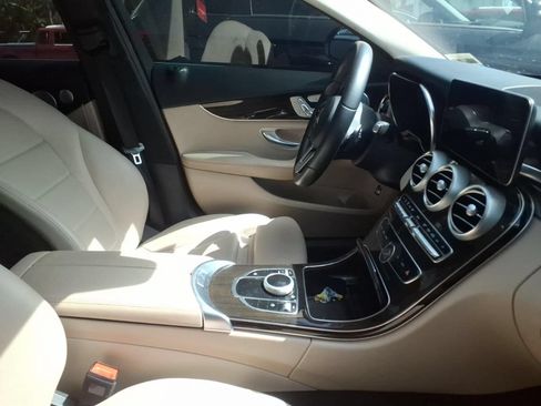 Used 2021 Mercedes-Benz C 300 Sedan w/ Premium Package image 12
