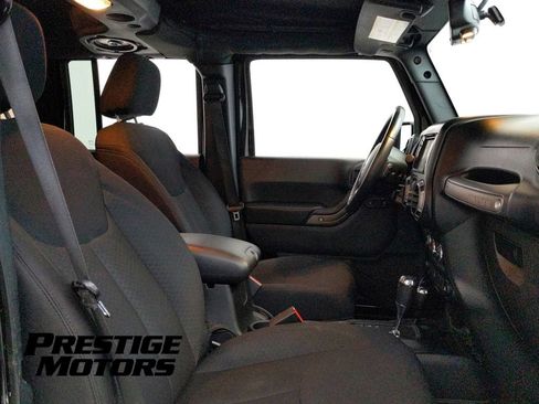 Used 2014 Jeep Wrangler Unlimited Sport w/ Quick Order Package 24S AWD/4WD image 24