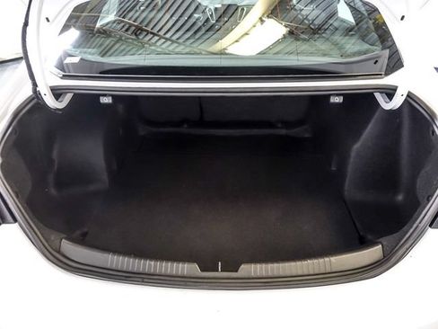 Used 2024 Chevrolet Malibu LT FWD image 27