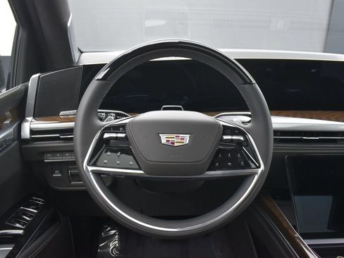 Certified 2026 Cadillac Escalade Platinum Sport w/ LPO, ONYX Package AWD/4WD image 13