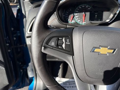 Used 2020 Chevrolet Trax LT w/ Driver Confidence Package image 32