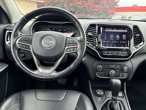 Used 2021 Jeep Cherokee Limited w/ Elite Package AWD/4WD image 14