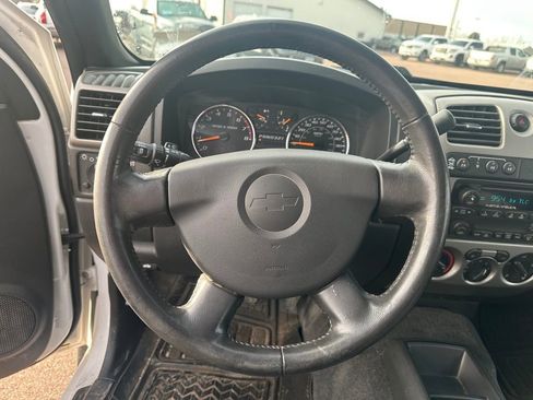 Used 2010 Chevrolet Colorado LT image 14