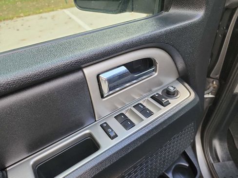 Used 2017 Ford Expedition EL XLT image 15