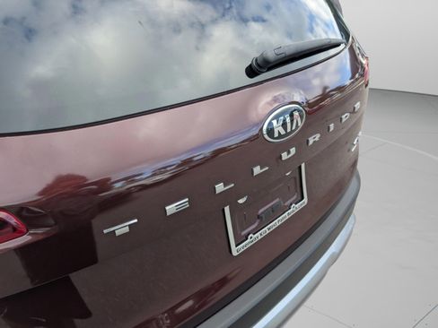 Used 2020 Kia Telluride S w/ S 8 Passenger Seating Package image 22