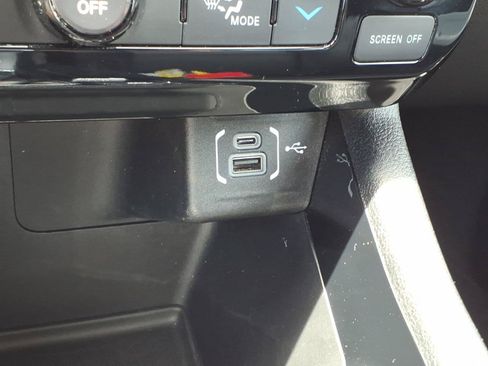 Used 2024 Jeep Compass Limited AWD/4WD image 17