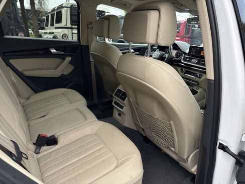 Used 2018 Audi Q5 2.0T Premium Plus w/ Premium Plus Package AWD/4WD image 35