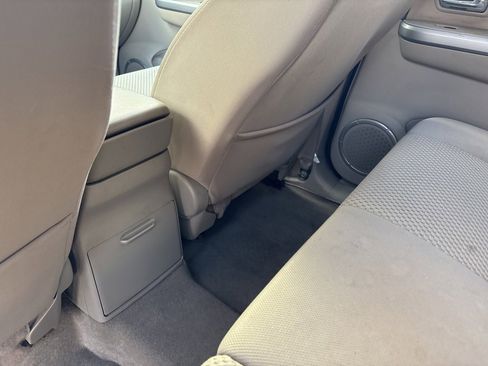 Used 2011 Suzuki Grand Vitara Premium image 12