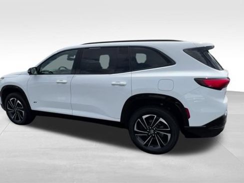 Certified 2026 Buick Enclave Sport Touring AWD/4WD image 4